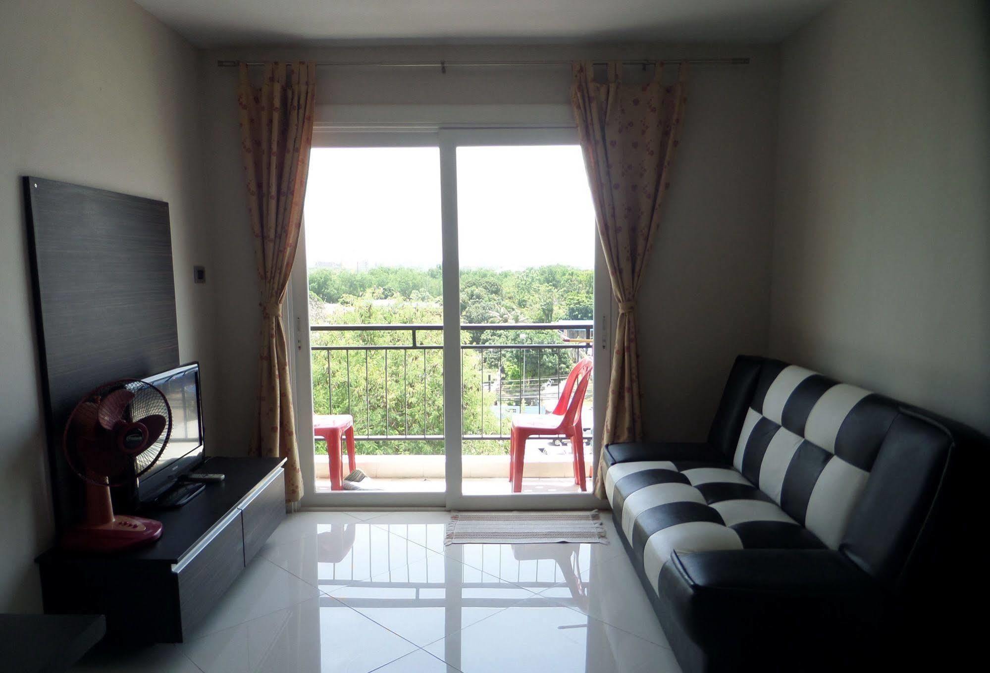 Park Lane Resort By West Joint Venture Jomtien Beach Eksteriør billede
