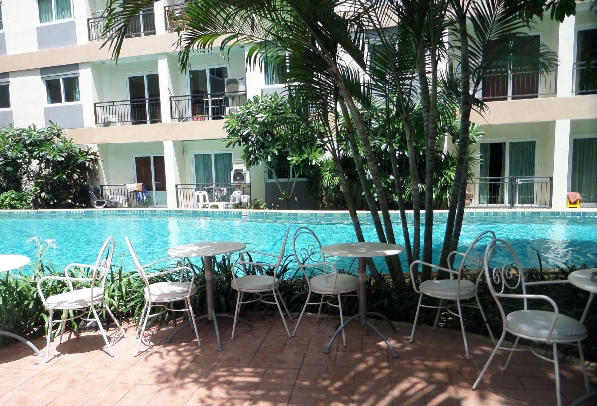 Park Lane Resort By West Joint Venture Jomtien Beach Eksteriør billede